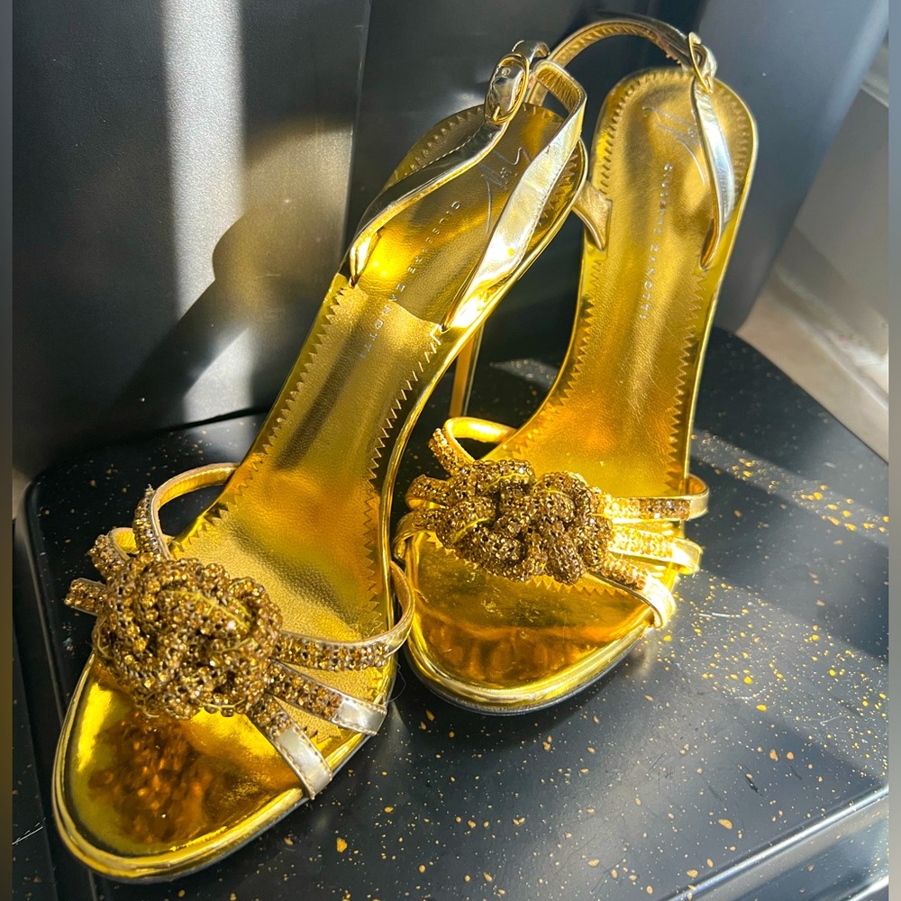 Gold Giuseppe Zanotti Diamond Heels